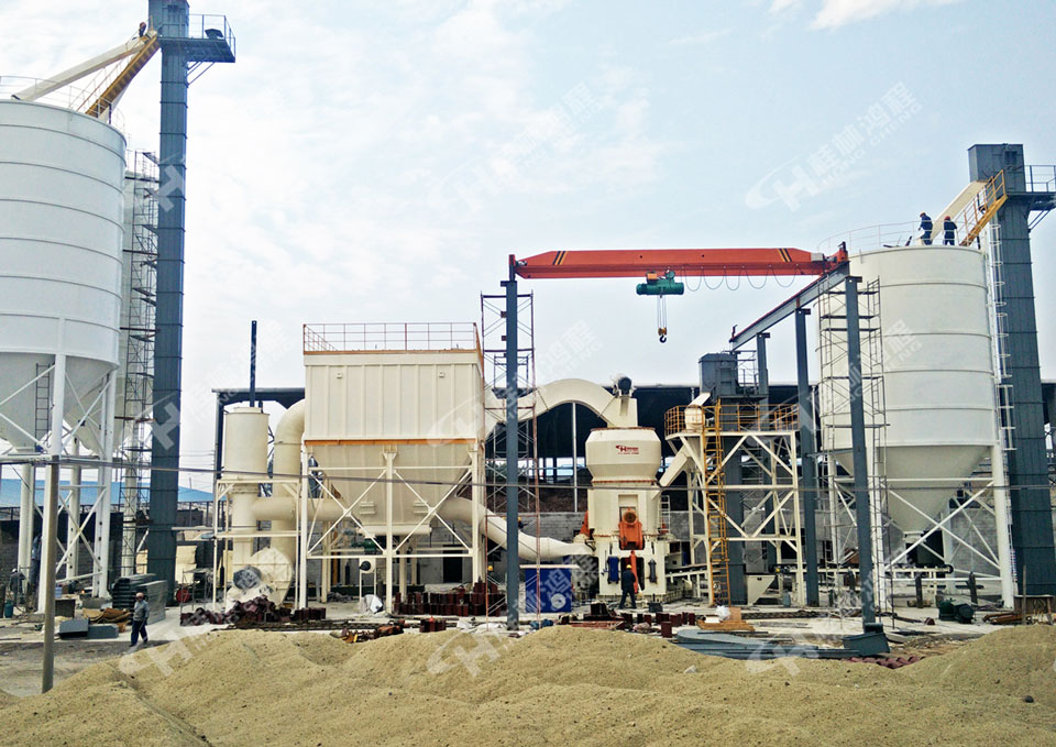 滑石立磨環(huán)評，滑石立磨，滑石磨粉機(jī)，立式磨粉機(jī)，立式磨，客戶現(xiàn)場