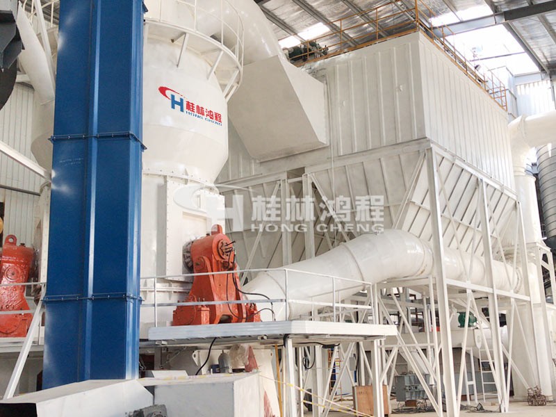 煤質(zhì)活性炭生產(chǎn)設(shè)備,活性炭磨粉機(jī),立式磨粉機(jī),磨粉機(jī)廠家,磨粉機(jī)價(jià)格