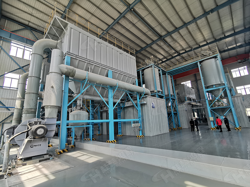 鴻程超細(xì)磨粉機(jī)設(shè)備欣賞