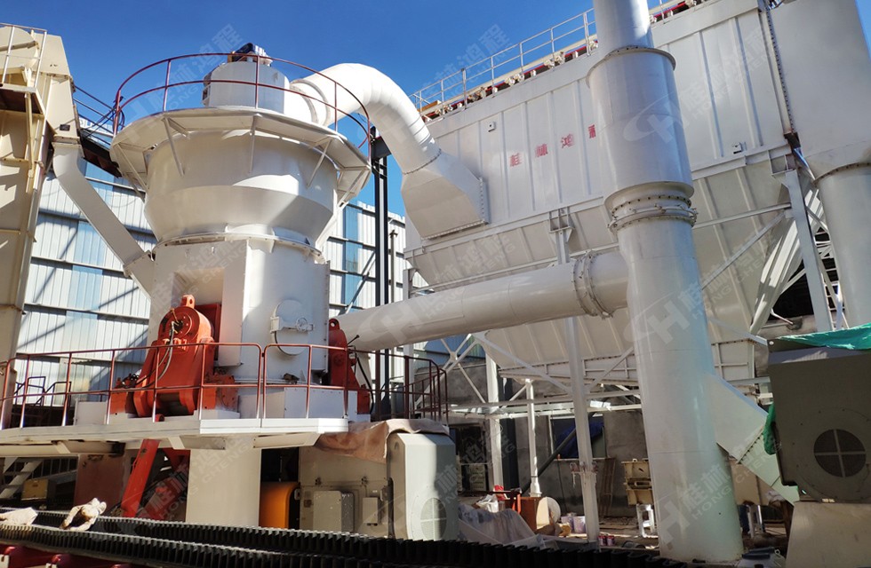 200目 400目火山巖磨粉代替粉煤灰設(shè)備 HLM立磨 200目 400目火山巖磨粉代替粉煤灰設(shè)備 HLM立磨