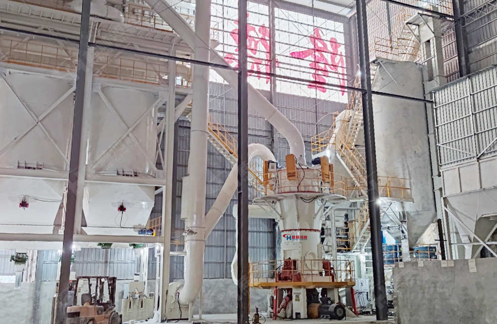 桂林鴻程碳酸鈣磨粉機(jī) 桂林鴻程碳酸鈣磨粉機(jī)