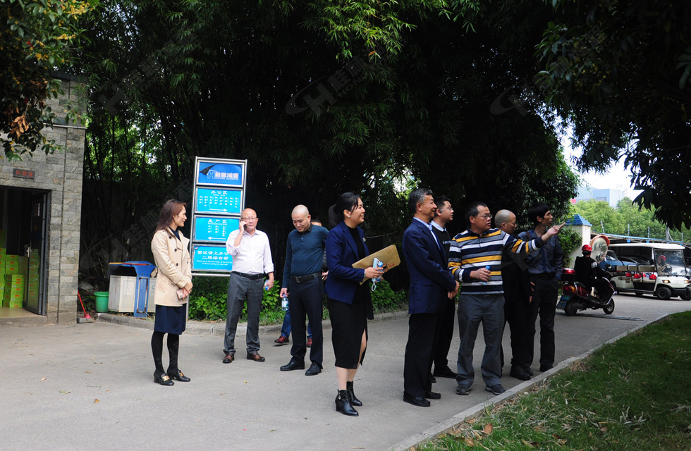 廣西塑料行業協會一行蒞臨桂林鴻程參觀指導! 廣西塑料行業協會一行蒞臨桂林鴻程參觀指導!