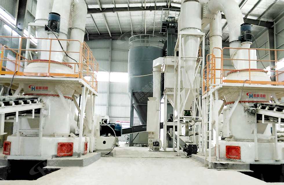 【案例】膨潤土磨粉機拳頭生產(chǎn)線重磅登場，卓越品質(zhì)，實力呈現(xiàn)！